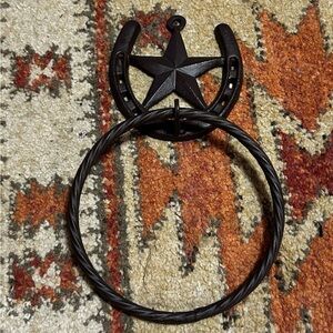 Rustic Horseshoe Star Towel Ring